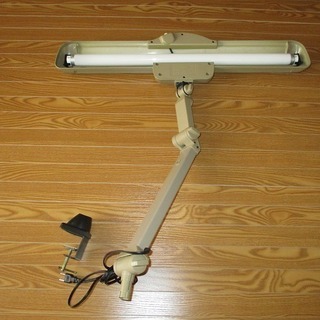 あげます。　30w蛍光灯スタンド　
