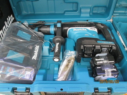 マキタ　充電式ハンマドリル　HR400DPG2N