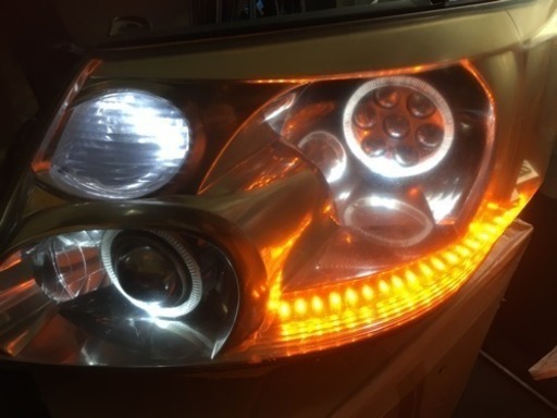 アルファード10系ヘッドライト