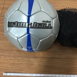 リフティングボール売ります。