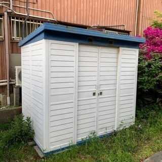 ヨド物置の物置です。