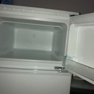 冷蔵庫の画像