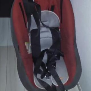 combi製 ISOFIX チャイルドシート