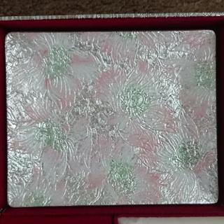 綺麗な花柄 七宝製品小皿