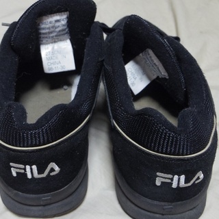FILA　スニーカー　27.5センチ　　フィラ　黒スニーカーの画像