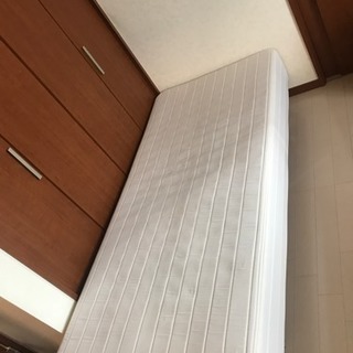 簡易ベッドの画像