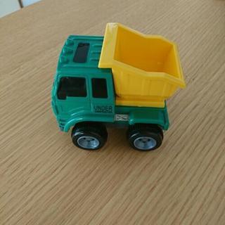 車のおもちゃ