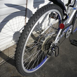 ２４インチ　ジュニアマウンティンバイク　ＳＰＲＩＮＧＥＲの画像