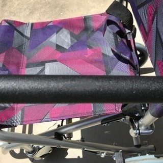【価格変更】折り畳み 簡易 車椅子  カドクラ a502-akrp の画像