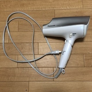 ［値下げ］ヘアドライヤー Panasonic ナノイー
