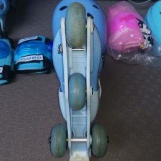 【売り切れました】インラインスケート(乗り物玩具)のセットの画像