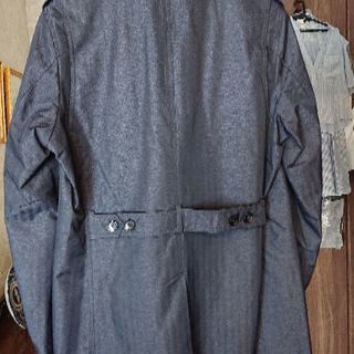 【新価格】紺のハーフコートの画像