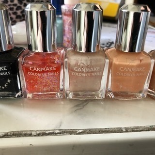 マニキュア五本