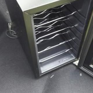 ワインセラー 8本収納タイプの画像