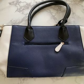 VIVAYOU ベルトモチーフバイカラーバッグ②の画像