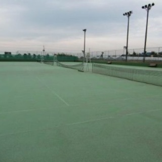 【現在4名】20代 男女 硬式テニス🎾埼玉 加須 羽生 行田 鴻巣 久喜メンバー募集 - 加須市