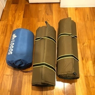 【キャンプ インフレーターマット】セルフインレーターマット3つ の画像