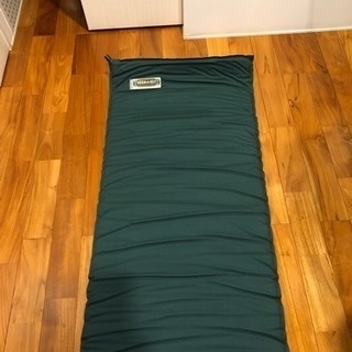 【キャンプ インフレーターマット】セルフインレーターマット3つ の画像