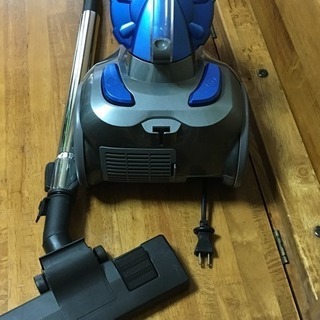 サイクロン 掃除機の画像
