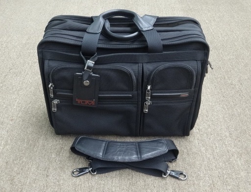 成約致しました♪TUMI ラージ エクスパンダブル オーガナイザー 26160D4 ビジネスバッグ 販売致します♪