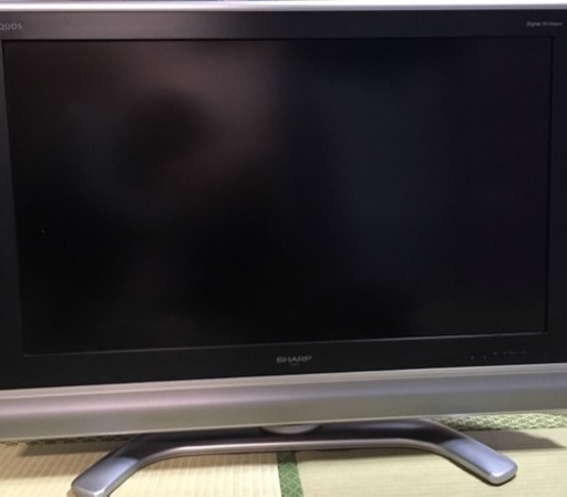 シャープAQUOS 37インチテレビ
