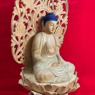 金彩仕上げ 特割 未使用 お釈迦如来座像 手彫り手作り150,000円 金彩仕上げ 特割 未使用 お釈迦如来座像 手彫り手作り150,000円