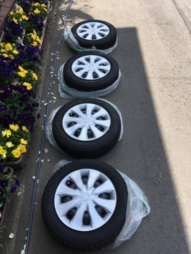 「7000円値下げ！」2017年11月購入ブリヂストン スタッドレスタイヤ4本セット 155 65R14