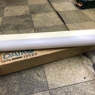 蛍光灯2つの画像