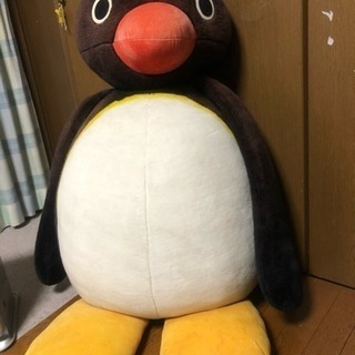 ピングーの巨大ぬいぐるみ