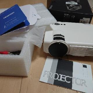 【新品】LED プロジェクター 2400ルーメン