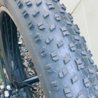 受け渡し先決定】ファットバイク 26インチ 21段変速 使用年数一年