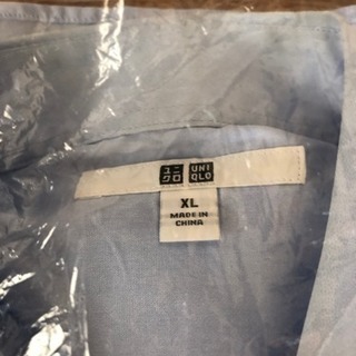 UNIQLO カッターシャツの画像