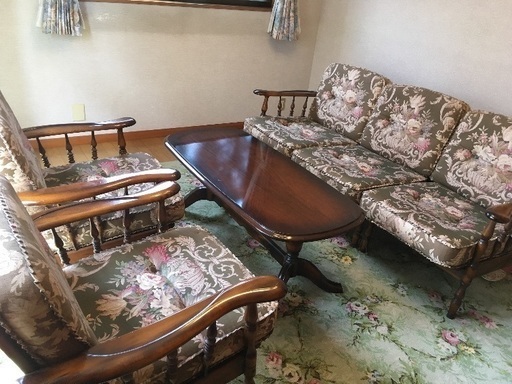 【家具専門店購入品】高級応接セット（ソファー、椅子、テーブル＋ご希望の方にカバー・座布団・絨毯付）