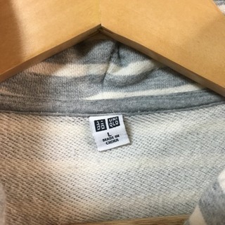 ユニクロ パーカーの画像