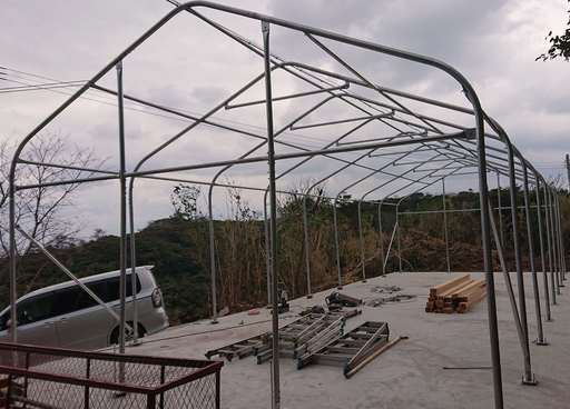 ビニールハウス、倉庫に。パイプハウスキットです。