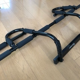 懸垂バー ドア引っ掛けタイプ 筋トレ 腹筋 背筋 腕立て 自宅トレーニング の画像