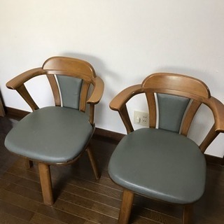 コイズミ製 回転椅子 木製 ダイニングなどに(๑˃̵ᴗ˂̵)