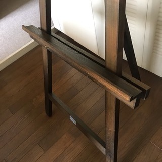 【取引中】イーゼル（ほぼ未使用品）、油絵具セット（汚れあり）の画像