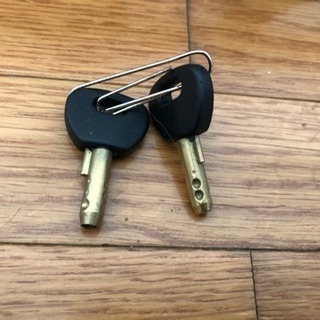 値下げしました　　自動車用 ハンドルロックの画像