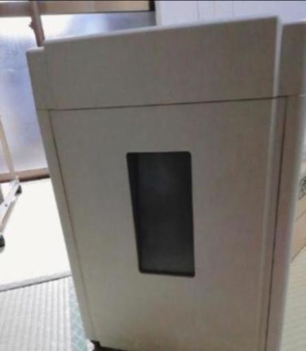 シュレッダ