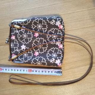 【🌟値下げ🌟】革紐がま口ショルダーバッグby京都　500円でお譲りします。の画像