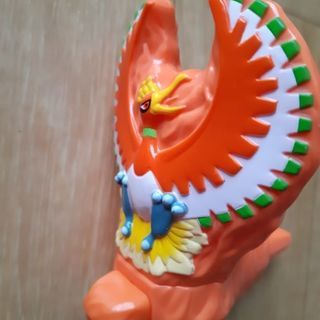 ハッピーセットのおもちゃ(ぐでたまシール付き)