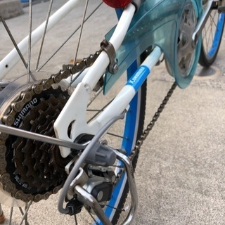 22インチ 6段変速 自動点灯 自転車の画像
