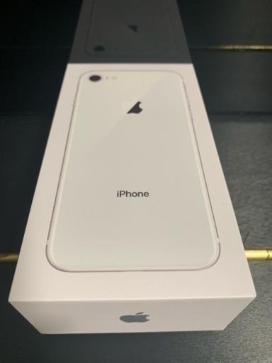 ❗️値下げ❗️★iPhone8 64GB★ 新品 付属品全て新品！ SIMロック解除済み&検品済み カラー/silver