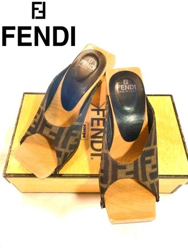 FENDI　ズッカ柄　ウッドサンダル
