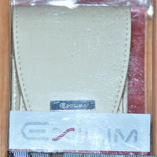 ***デジカメ用本革ケース　パールホワイト(新品)１個***