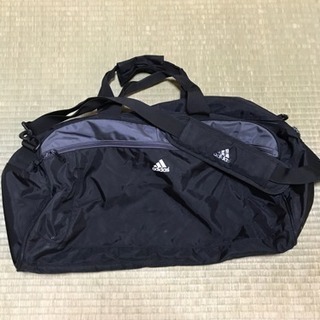 スポーツバッグ