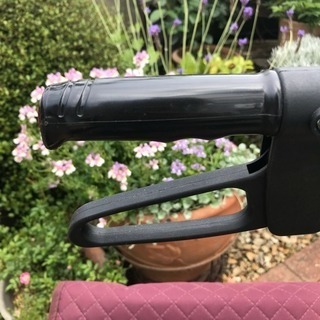 片手横押し型 ショッピングカートの画像