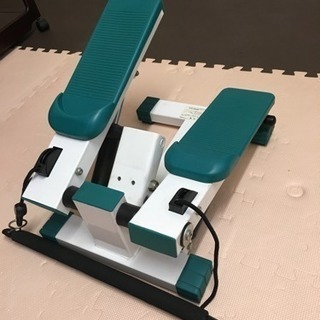 取り引き中！ミニステッパー ダイエット器具 ステッパー 有酸素運...