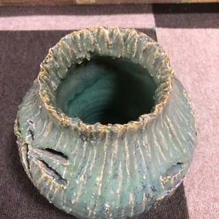 壺（トンボ）骨董の画像